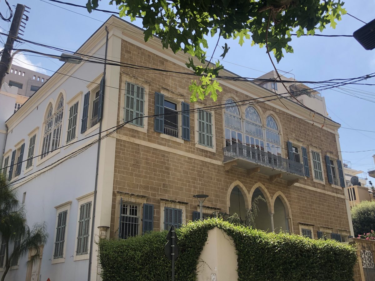 Maison Bleue, lot 1098 — view
