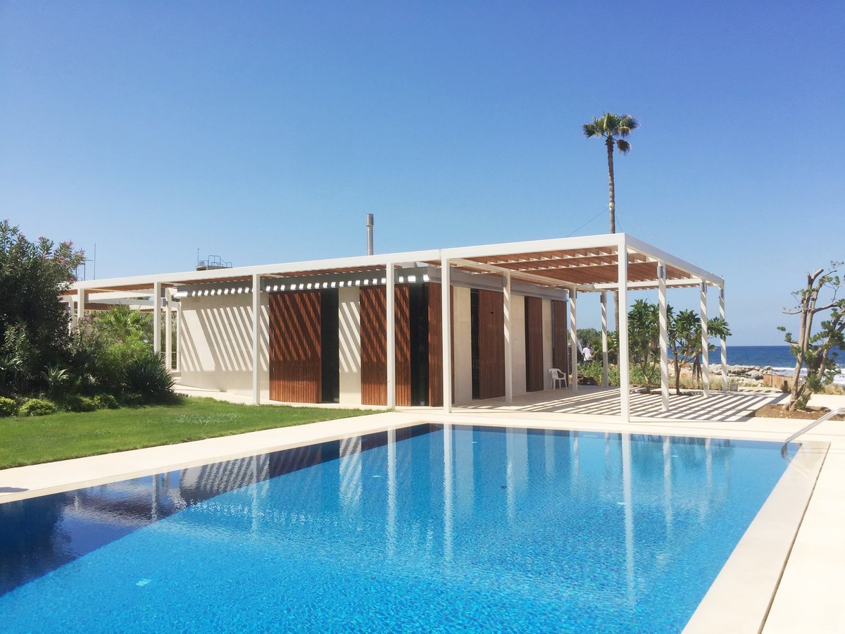 Lot 1220 — view