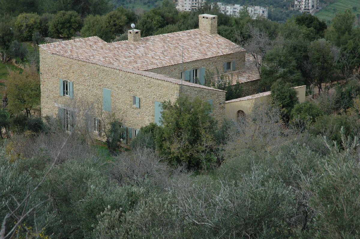 Trad Villa