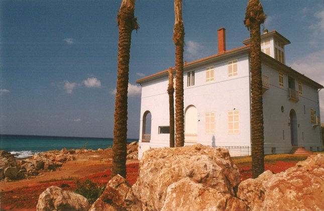 Villa Doumet — view